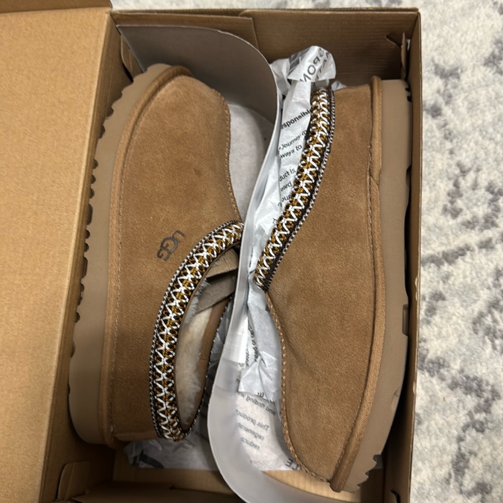Ugg K Tasman ll sz 5